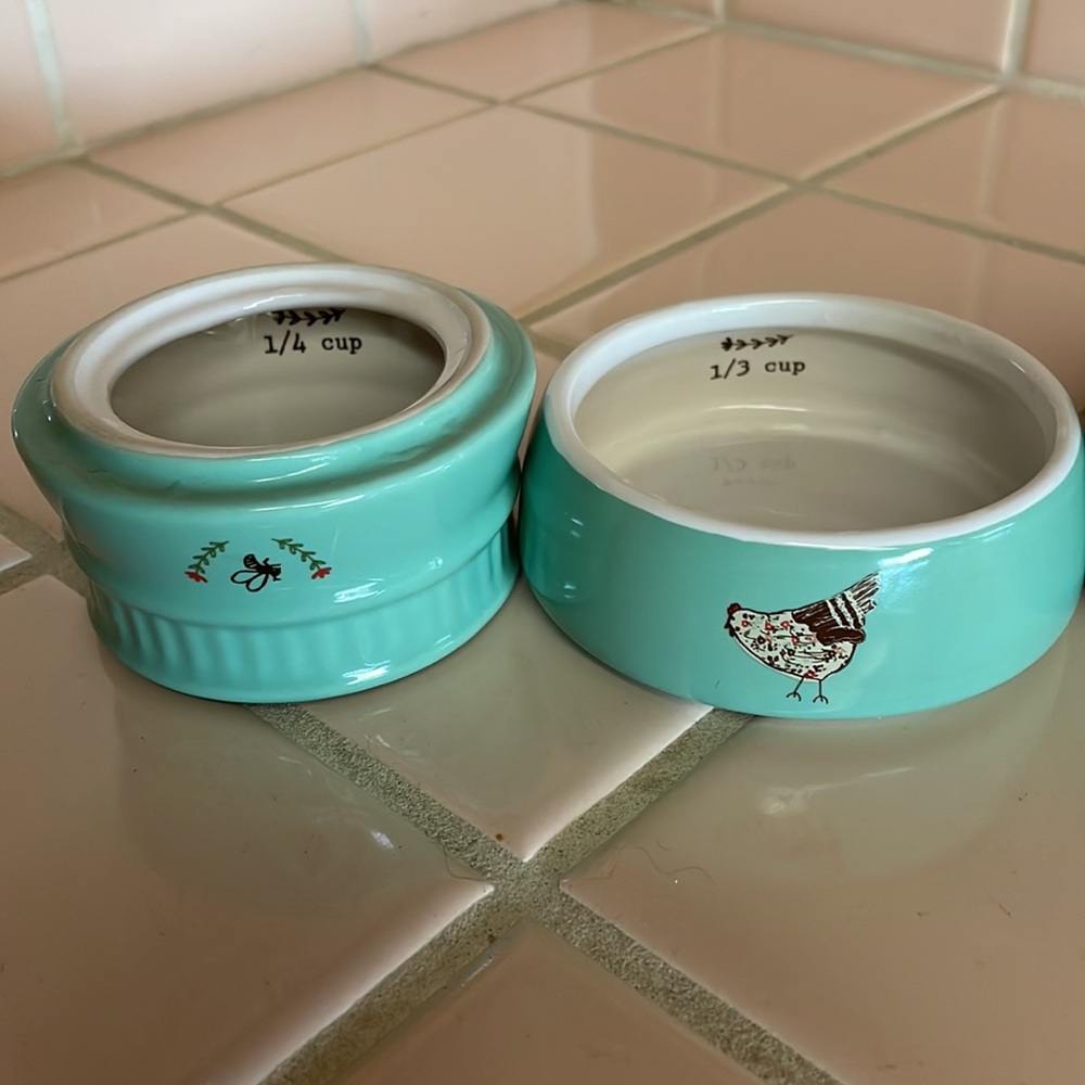 Pioneer woman measuring cup set - Picture 3 of 4